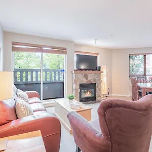 Holiday home Deer By Outpost, Whistler