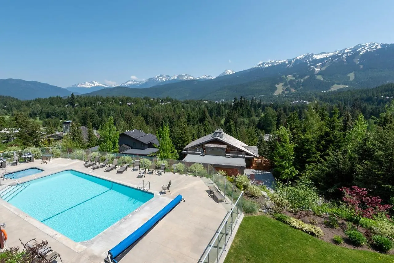 The Ironwood On Blueberry Hill Apartment Whistler