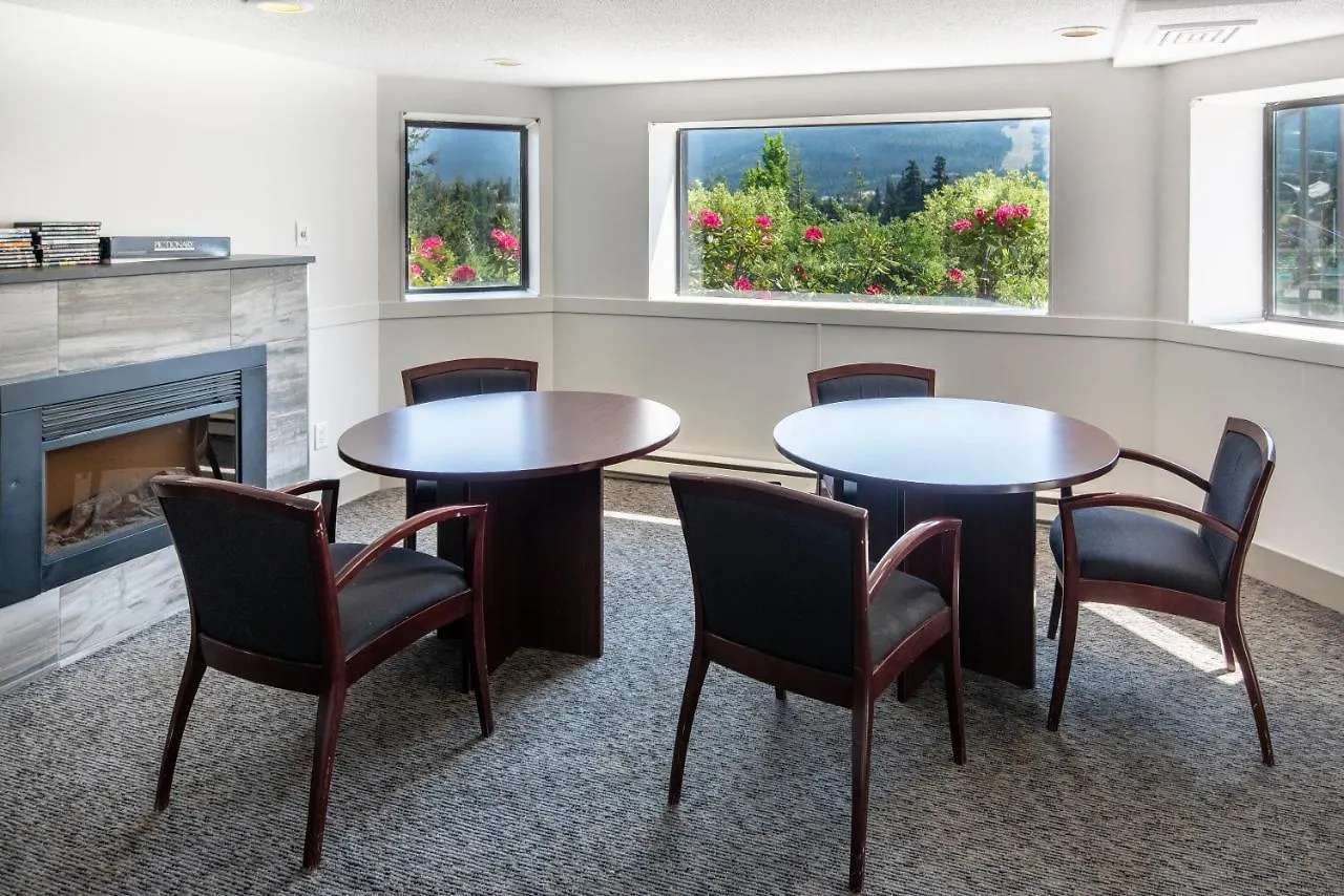 The Ironwood On Blueberry Hill Apartment Whistler