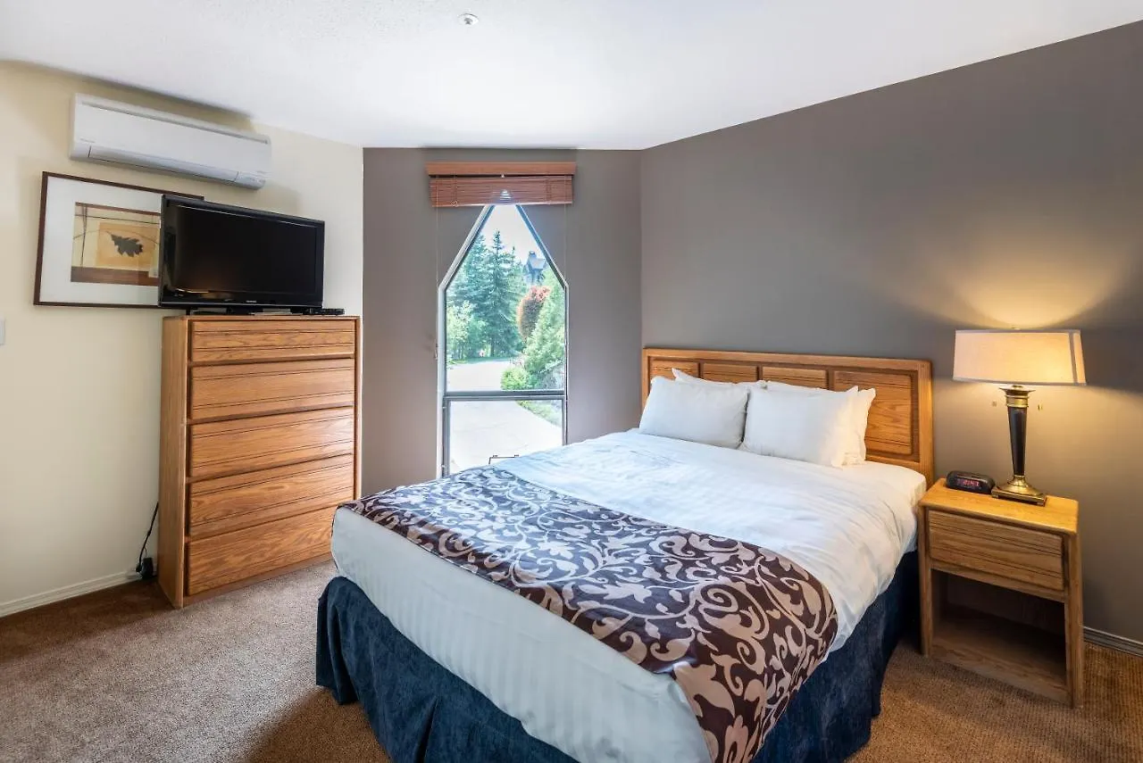The Ironwood On Blueberry Hill Apartment Whistler