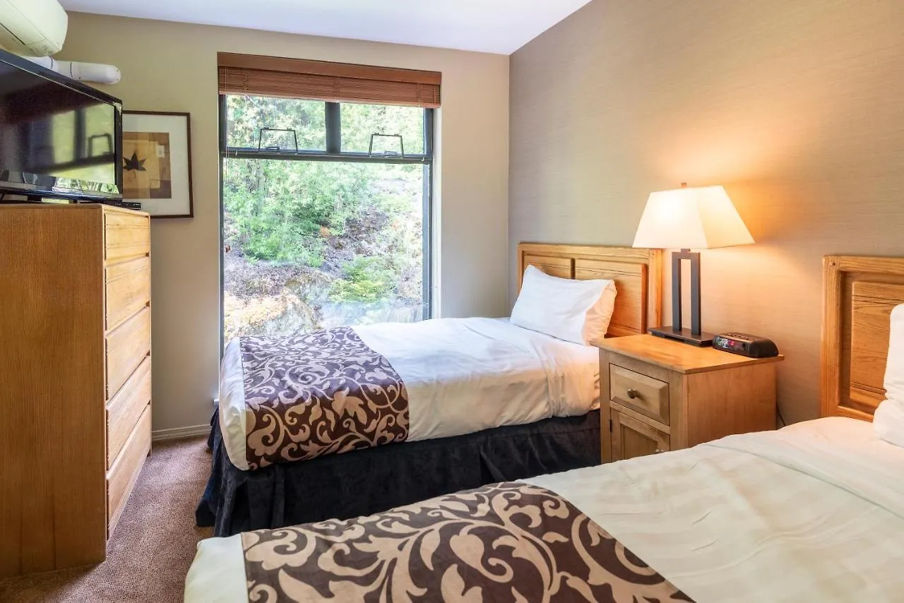 The Ironwood On Blueberry Hill Apartment Whistler Canada