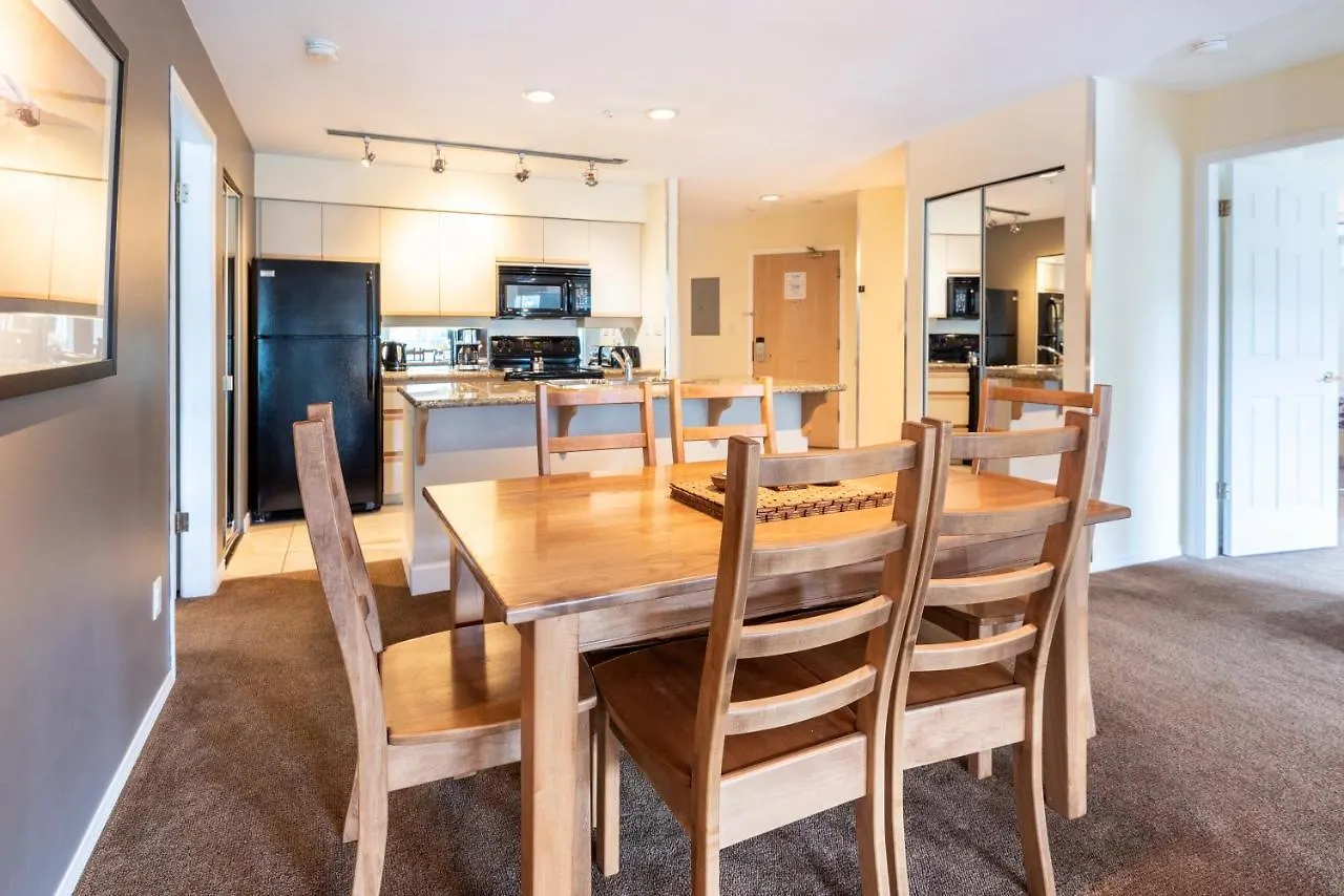 The Ironwood On Blueberry Hill Apartment Whistler