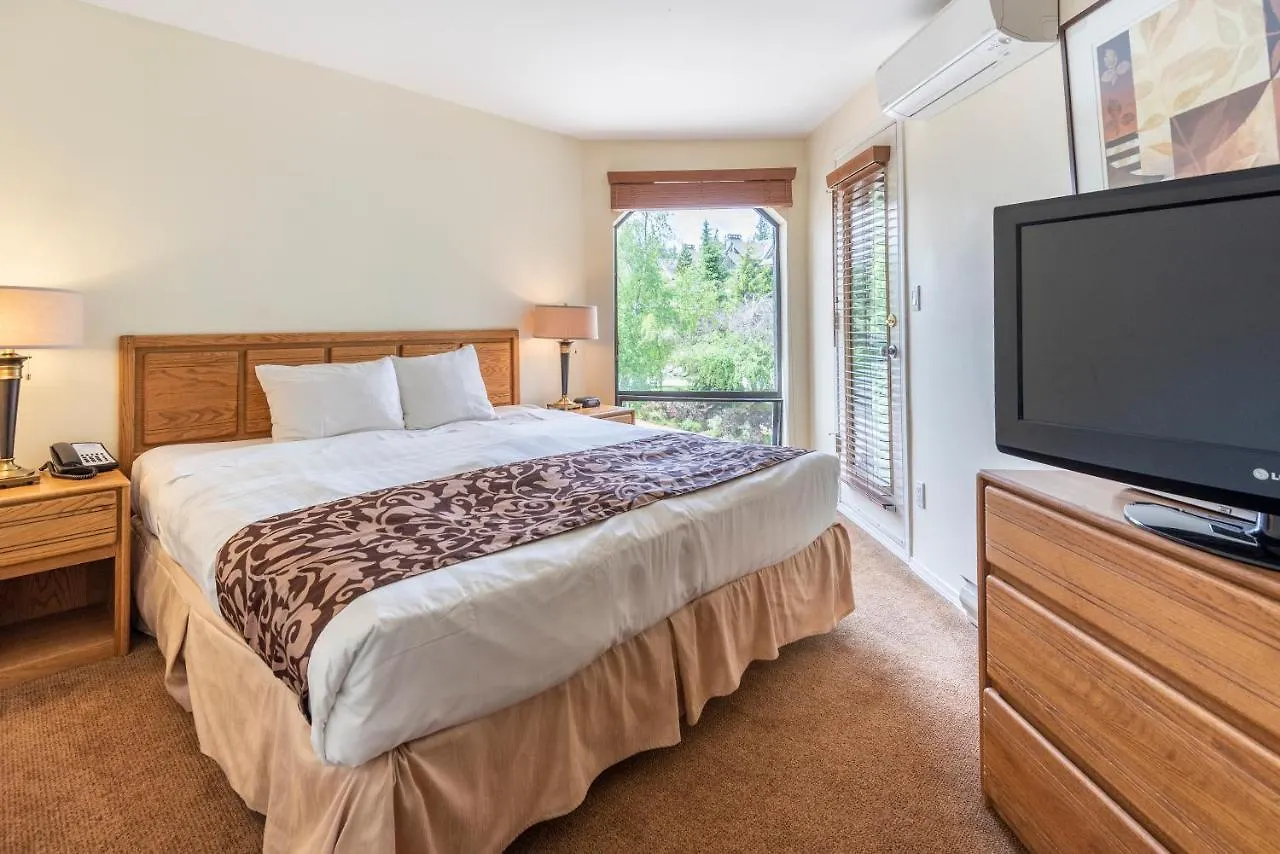 The Ironwood On Blueberry Hill Apartment Whistler