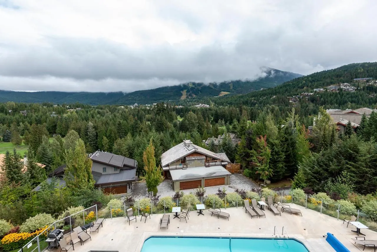 The Ironwood On Blueberry Hill Apartment Whistler