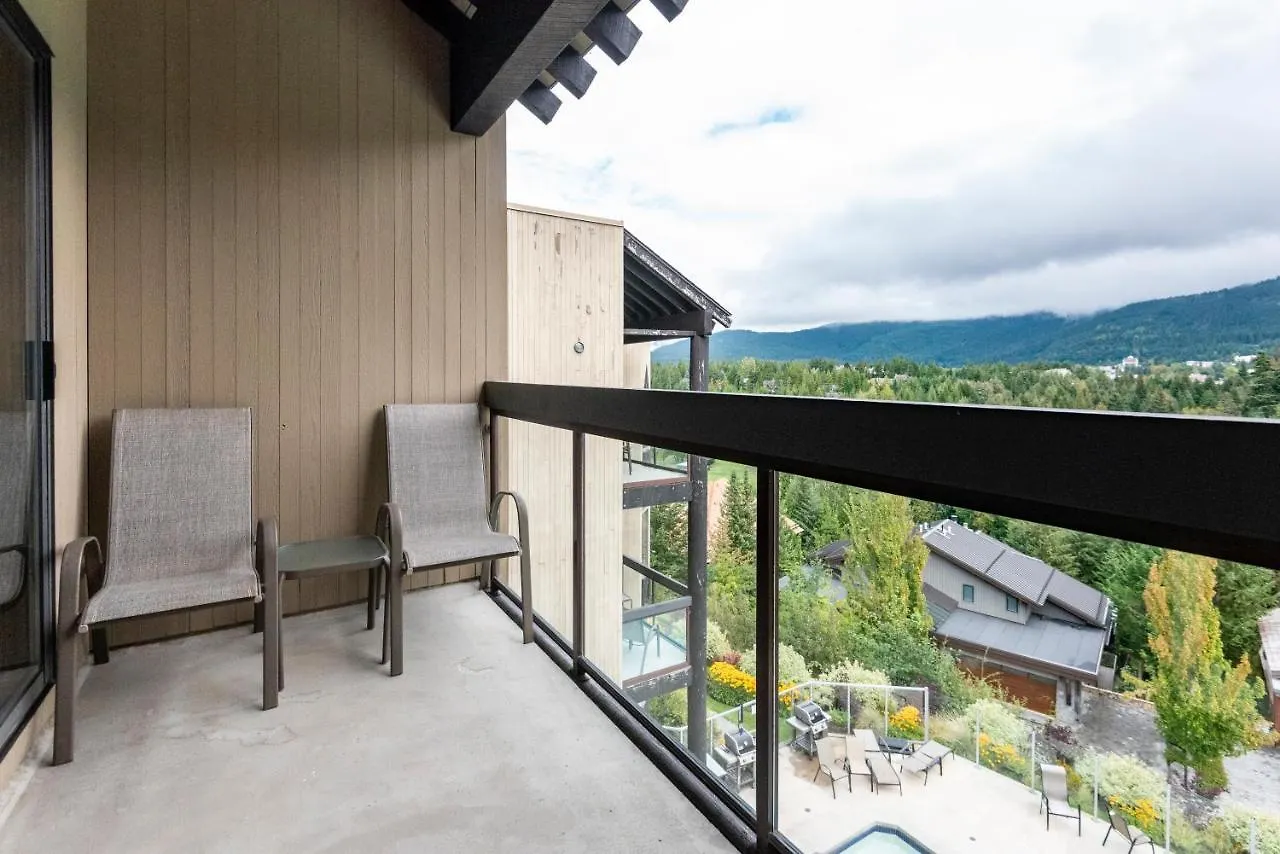 The Ironwood On Blueberry Hill Apartment Whistler Canada