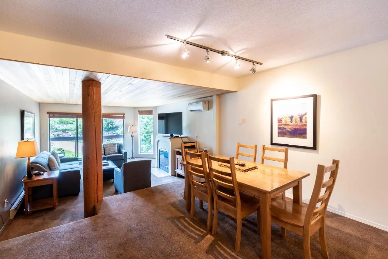 The Ironwood On Blueberry Hill Apartment Whistler Canada