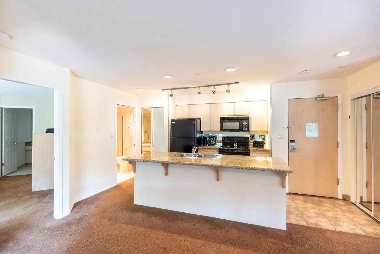 The Ironwood On Blueberry Hill Apartment Whistler