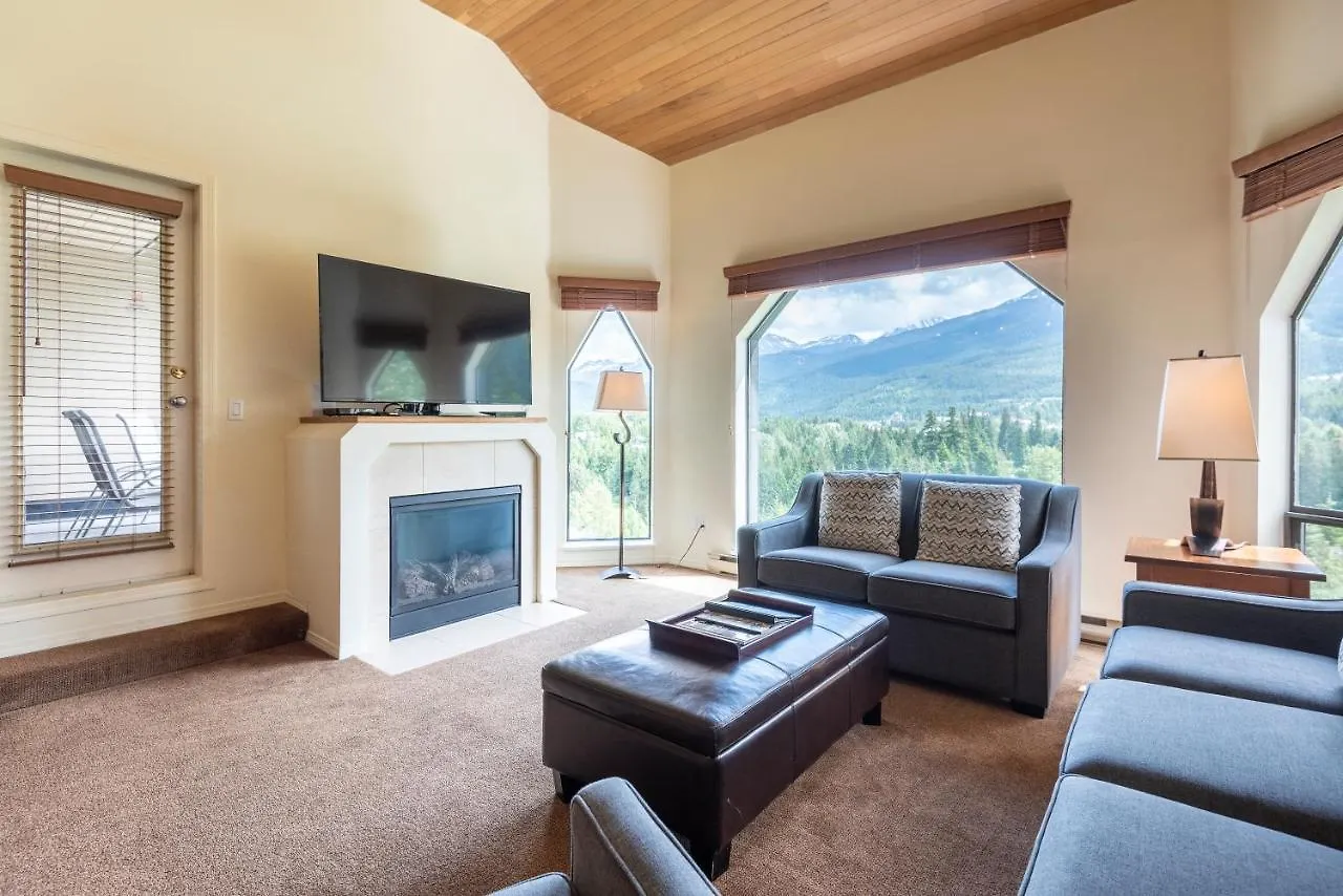 The Ironwood On Blueberry Hill Apartment Whistler