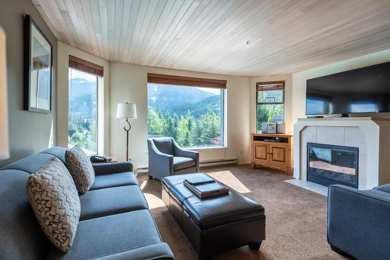 The Ironwood On Blueberry Hill Apartment Whistler 0*,  Canada